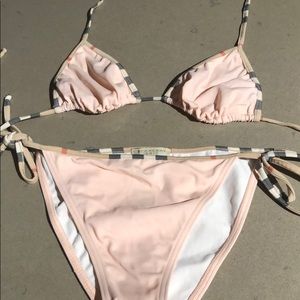 Burberry swim